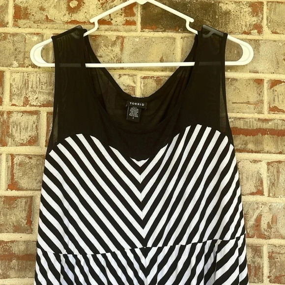 Torrid Black and White Striped Summer Blouse - Picture 4 of 6